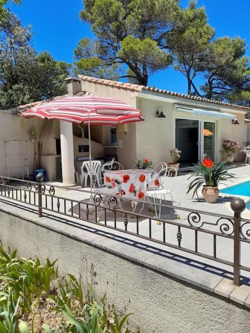 Villa Le Bosquet En Luberon. Ménerbes Exteriér fotografie
